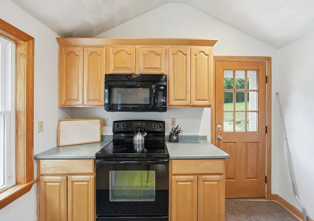 Photo 4 of Single family home for sale at 587 Main St, Boylston, MA 01505 | MLS# 73565251 | Listing updated on 2026-09-11
