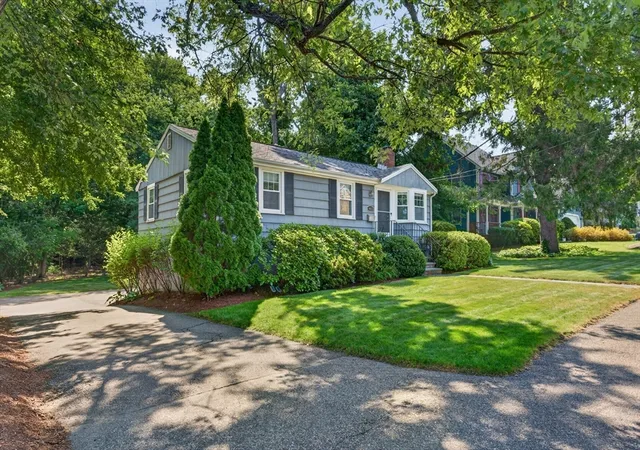 Photo 3 of Sale Pending at 462 Chestnut St, Needham, MA 02492 | MLS# 73563346 | Listing updated on 2026-09-23