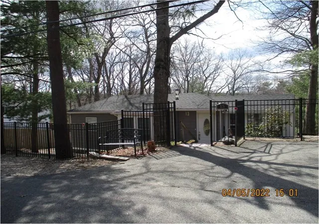1st image of 15 Hilldale Ave, Middleton, MA 01949 | MLS# 73552573