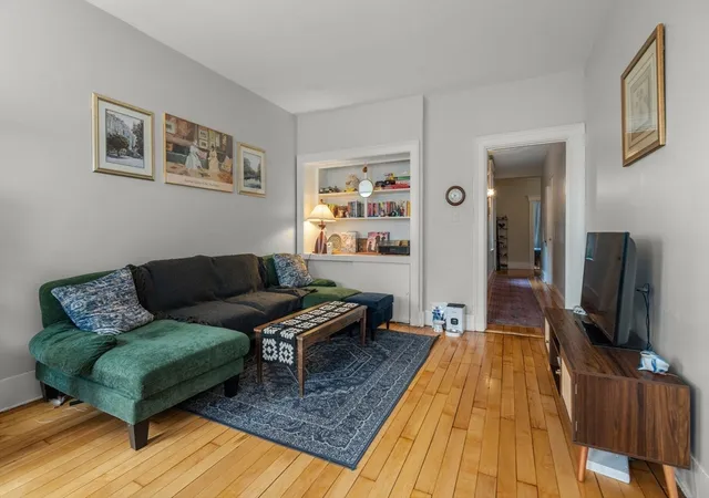 Listing Photo 3 - Condo for sale in building located at 1157 Commonwealth Ave, Boston, MA 02215 - Unit #1