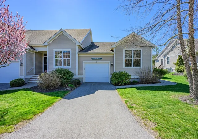 Homes for sale in Mashpee, MA | 118 Grey Hawk Dr #118, Mashpee, MA 02649 | MLS# 73508052