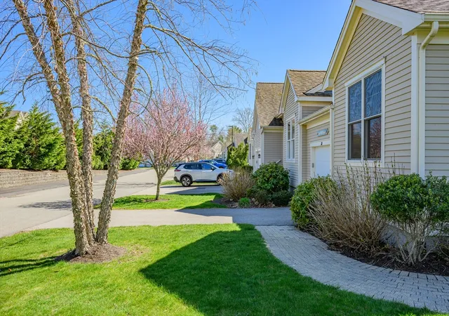Homes for sale in Mashpee, MA | 118 Grey Hawk Dr #118, Mashpee, MA 02649 | MLS# 73508052