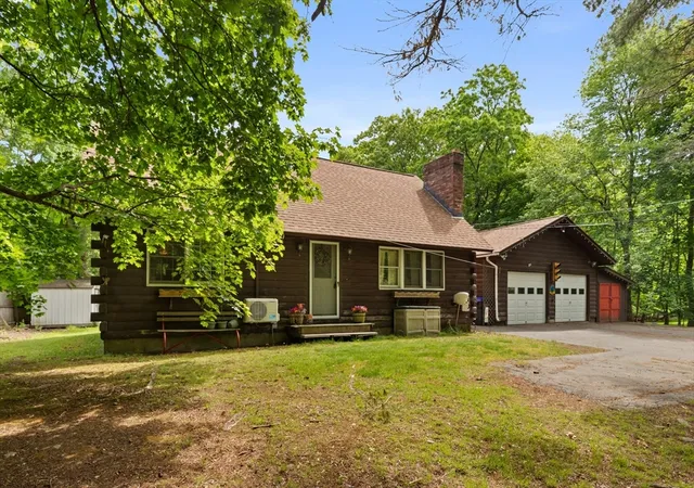 Homes for sale in Plainville, MA | 4a Fletcher St, Plainville, MA 02762 | MLS# 73526804