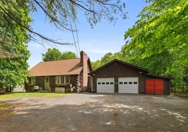 Homes for sale in Plainville, MA | 4A Fletcher St, Plainville, MA 02762 | MLS# 73526804