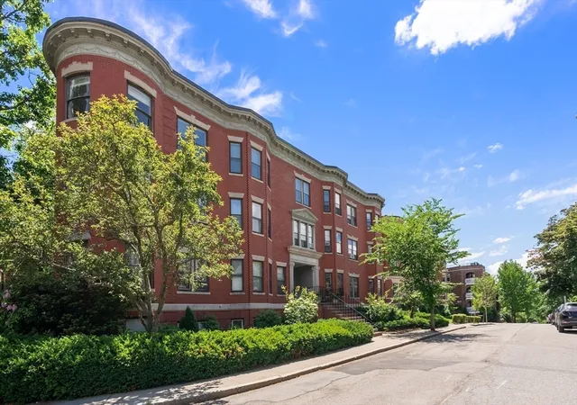 Homes for sale in Brookline, MA | 16 Garrison Rd #8, Brookline, MA 02445 | MLS# 73538470