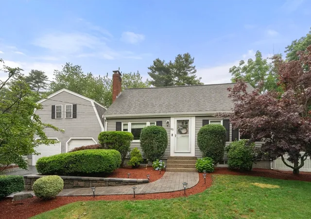 Homes for sale in Walpole, MA | 85 Broad, Walpole, MA 02081 | MLS# 73541113