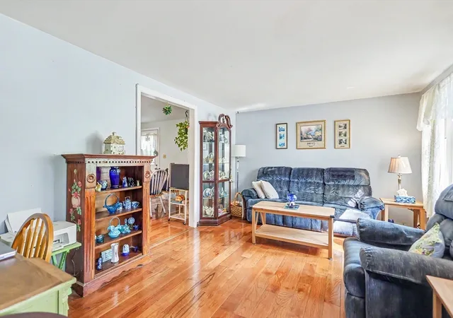 Photo 4 of Condo for sale at 10 Lincoln Ave #10, Haverhill, MA 01830 | MLS# 73570119 | Listing updated on 2026-09-19