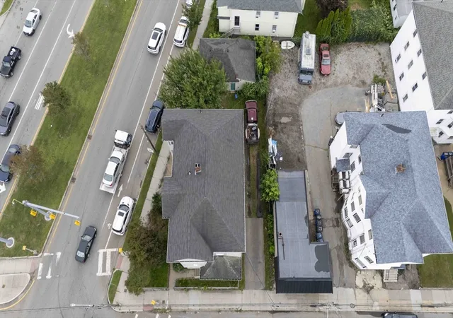 Photo 4 of House for sale at 1025 Globe St, Fall River, MA 02724 | MLS# 73567606 | Listing updated on 2026-09-22
