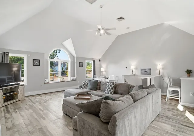 5th image of 238 Mitchell G Dr, Tewksbury, MA 01876 | MLS# 73550967