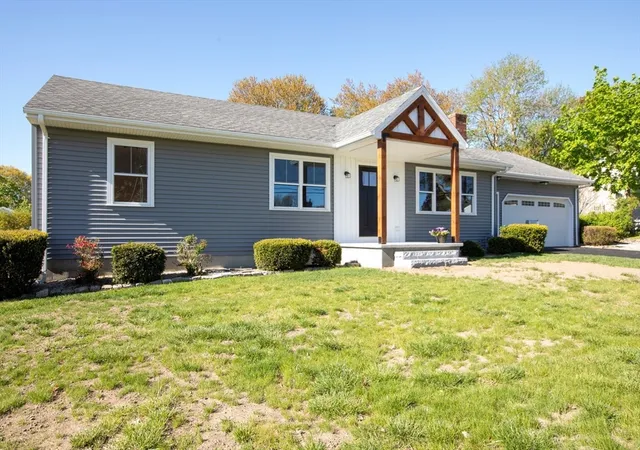 Homes for sale in Somerset, MA | 205 Eastview Ave, Somerset, MA 02726 | MLS# 73517655