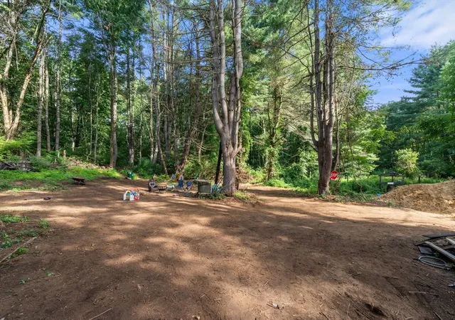 5th image of 305 Warren Rd, Brimfield, MA 01010 | MLS# 73565918