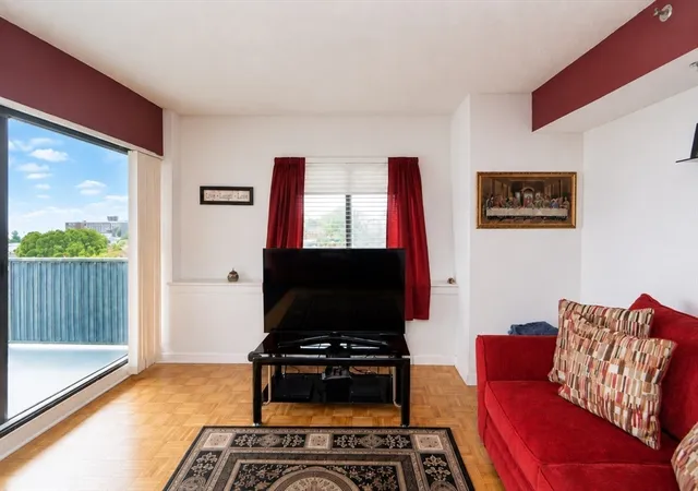 Photo 4 of Sale Pending at 300 Lynn Shore Dr #903, Lynn, MA 01902 | MLS# 73563091 | Listing updated on 2026-09-23