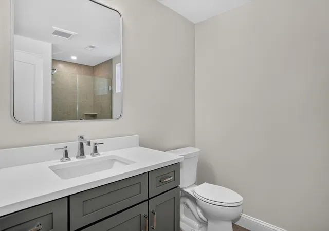 40th image of 4 Wildwood St, Burlington, MA 01803 | MLS# 73568301