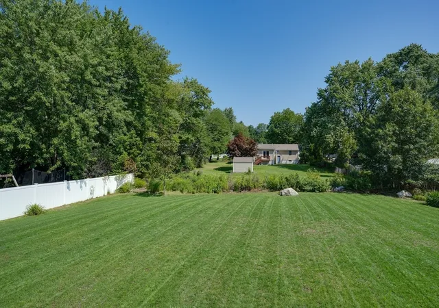 5th image of 4 Wildwood St, Burlington, MA 01803 | MLS# 73568301