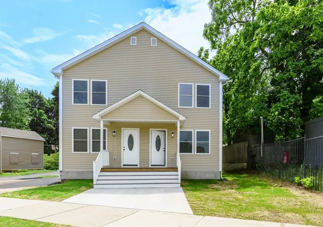 1st image of 144 146 Magazine St, Springfield, MA 01109 | MLS# 73560354