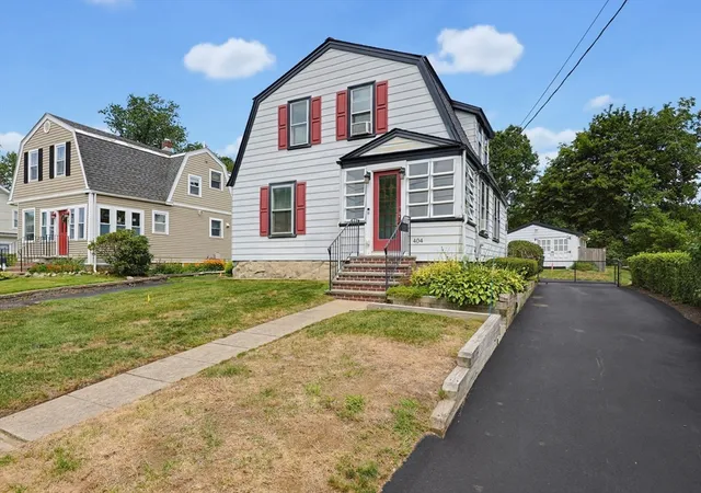 Photo 2 of Single family home for sale at 404 Park St, Stoughton, MA 02072 | MLS# 73560439 | Listing updated on 2026-10-08