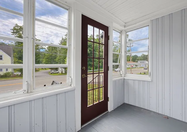 Photo 4 of Single family home for sale at 404 Park St, Stoughton, MA 02072 | MLS# 73560439 | Listing updated on 2026-10-08