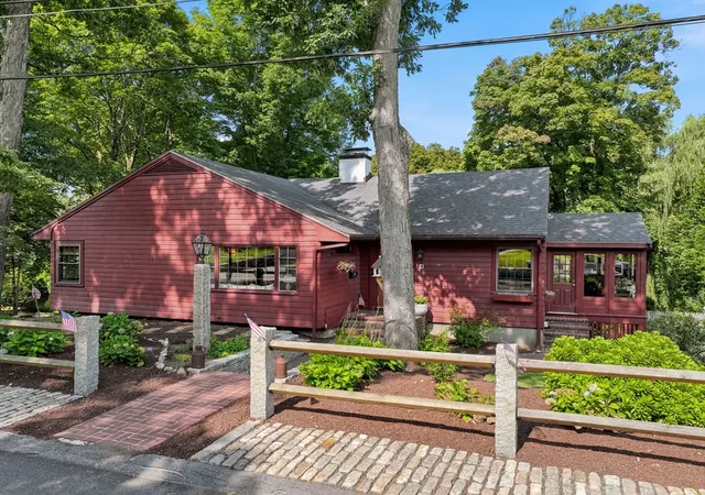 Photo 1 of Single family home for sale at 41 Brook St, Wakefield, MA 01880 | MLS# 73565136 | Listing updated on 2026-09-16