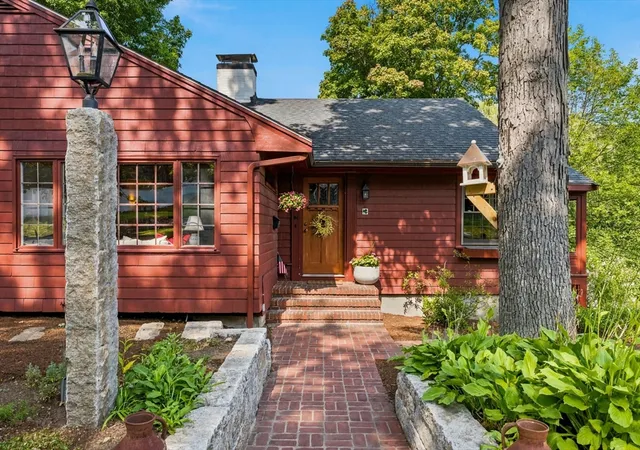 Photo 3 of Single family home for sale at 41 Brook St, Wakefield, MA 01880 | MLS# 73565136 | Listing updated on 2026-09-16