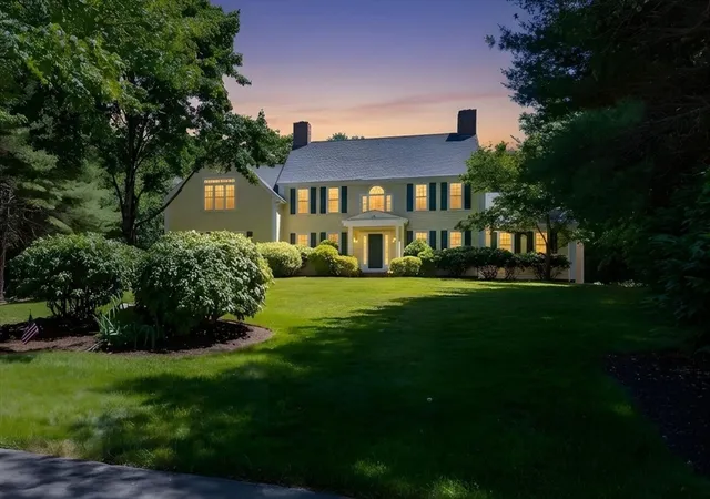 1st image of 35 Vineyard Pl, North Easton, MA 02356 | MLS# 73546237