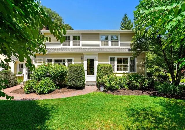 1st image of 84 Pleasant Street, Wenham, MA 01984 | MLS# 73544879