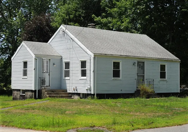 1st image of 28 Pleasant St, Hanson, MA 02341 | MLS# 73552645