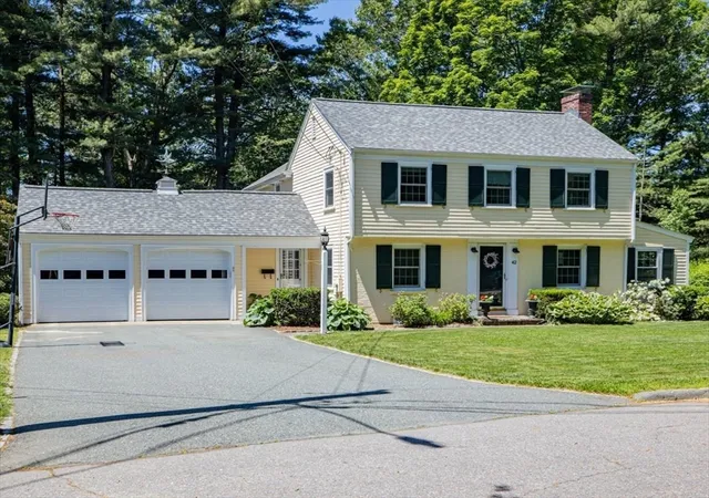 Photo 3 of Sale Pending at 42 Birchtree Dr, Westwood, MA 02090 | MLS# 73533477 | Listing updated on 2026-06-24