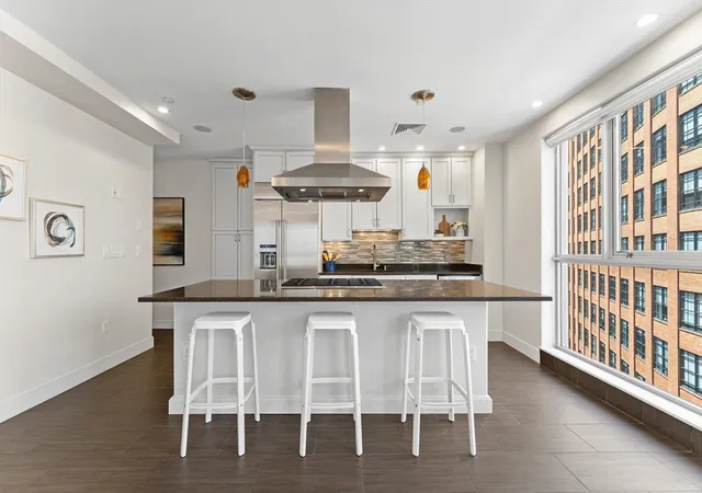 3rd image of 99-105 Broad St #8B, Boston, MA 02110 | MLS# 73493752
