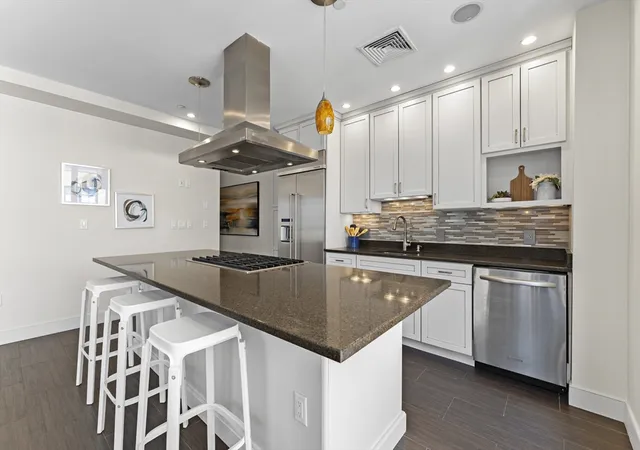 4th image of 99-105 Broad St #8B, Boston, MA 02110 | MLS# 73493752