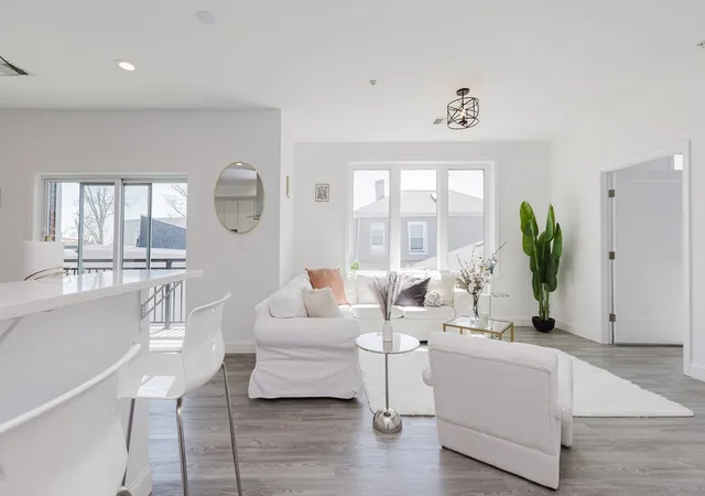 2nd image of 92 94 George St #202, Roxbury, MA 02119 | MLS# 73543889