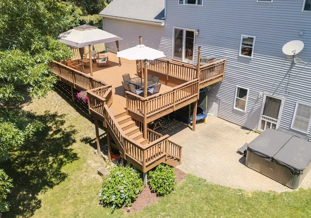 Homes for sale in Uxbridge, MA | 85 Old Elmdale Rd, Uxbridge, MA 01569 | MLS# 73546249