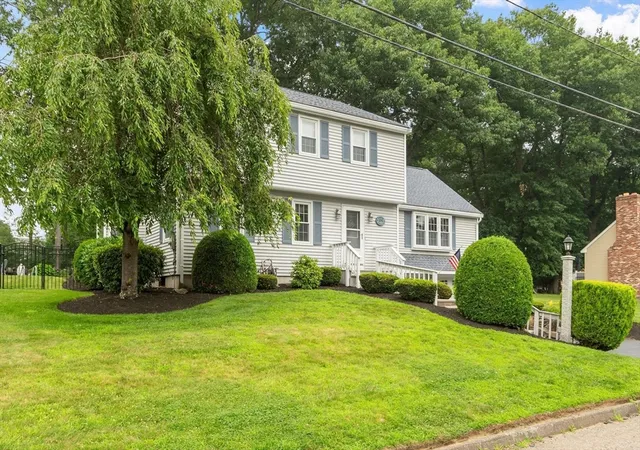 3rd image of 170 Jamestown Rd, Leominster, MA 01453 | MLS# 73552986