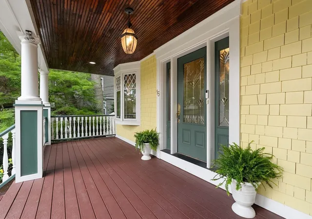 1st image of 15 Lincoln St, Arlington, MA 02476 | MLS# 73556359