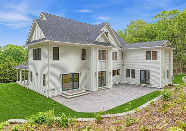 4th image of 33 Pine Street, Dover, MA 02030 | MLS# 73527821
