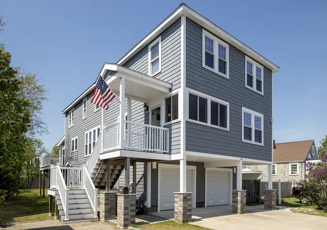 1st image of 67 Newport Rd, Hull, MA 02045 | MLS# 73522307