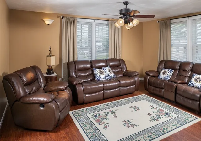 5th image of 67 Newport Rd, Hull, MA 02045 | MLS# 73522307