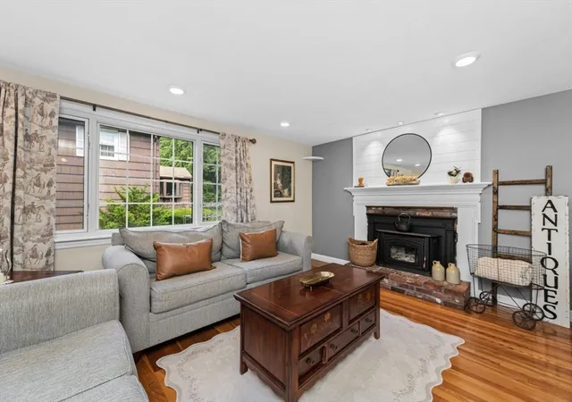 Homes for sale in Framingham, MA | 5 Summer Lane, Framingham, MA 01701 | MLS# 73540733
