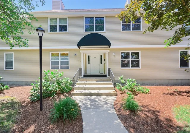 1st image of 425 Main Street #9D, Hudson, MA 01749 | MLS# 73550044