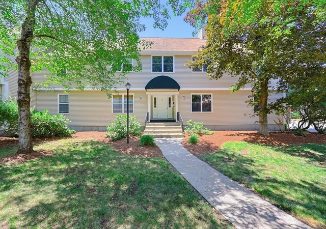 2nd image of 425 Main Street #9D, Hudson, MA 01749 | MLS# 73550044
