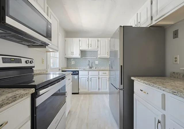 Photo 3 of Sale Pending at 425 Main St #9D, Hudson, MA 01749 | MLS# 73550044 | Listing updated on 2026-09-15