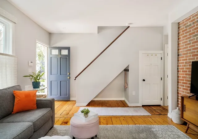 2nd image of 22 Prince Street #22, Cambridge, MA 02139 | MLS# 73549992