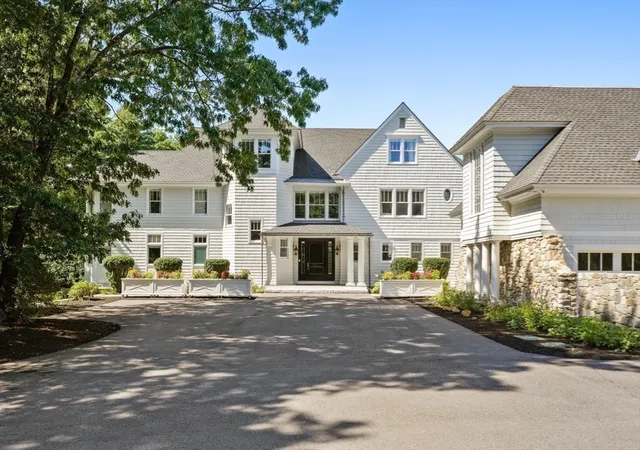 Photo 4 of Single family home for sale at 210 Monument Farm Rd, Concord, MA 01742 | MLS# 73505053 | Listing updated on 2026-09-12