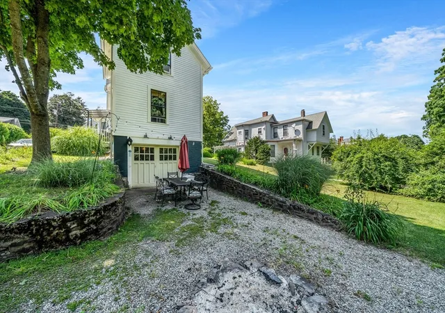 4th image of 125 Chapin St, Southbridge, MA 01550 | MLS# 73552836