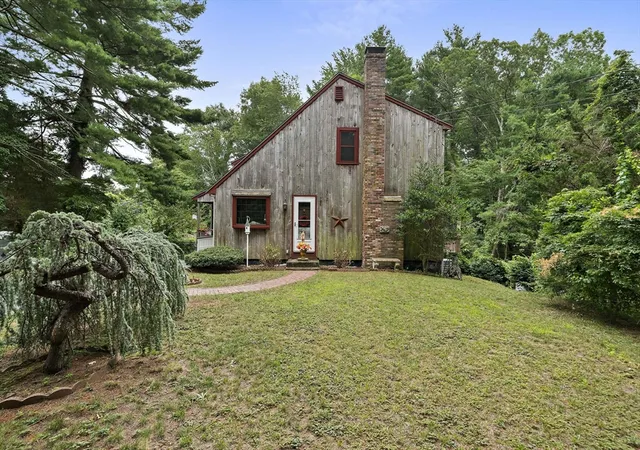 2nd image of 81 Furnace St, Marshfield, MA 02050 | MLS# 73557312