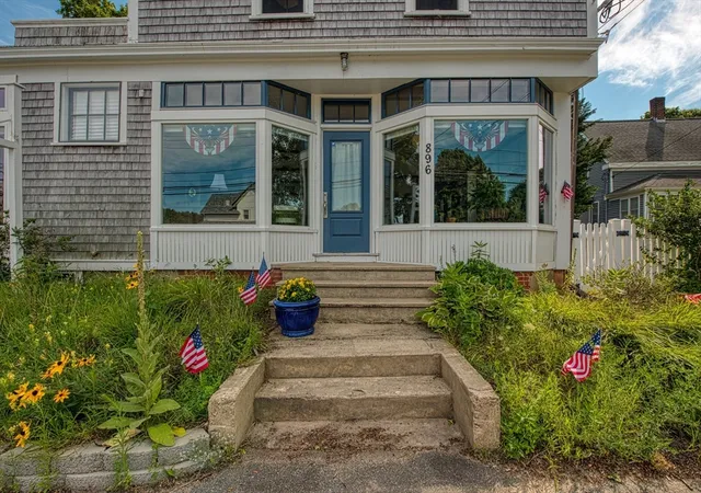 1st image of 896 Sandwich Rd, Sagamore, MA 02561 | MLS# 73556365