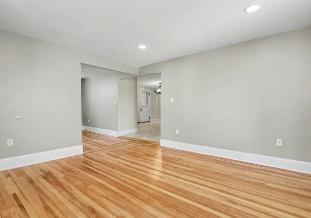 Listing Photo 5 - Condo for sale in building located at 58 Saint Joseph Ave, Fitchburg, MA 01420
