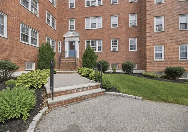 Homes for sale in Boston, MA | 25 Lennon Court #29, Boston, MA 02127 | MLS# 73541181