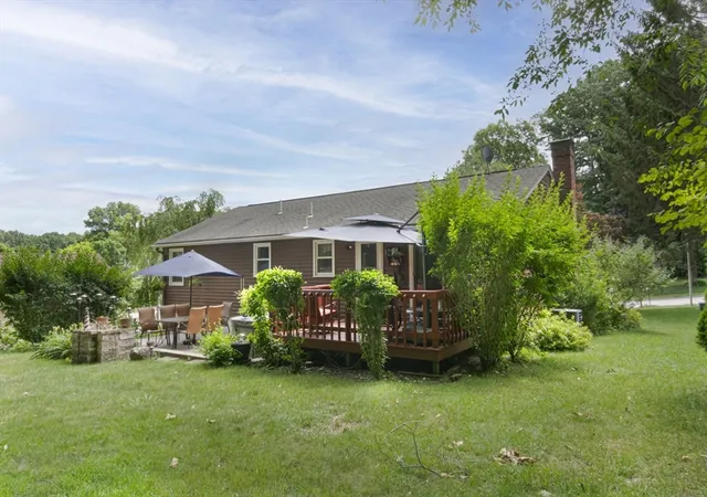 35th image of 8 Cedar Rd, Holden, MA 01520 | MLS# 73548612