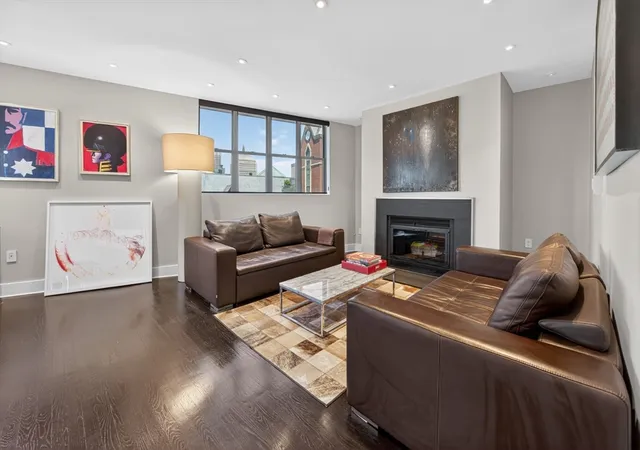 1st image of 567 Tremont #32, Boston, MA 02118 | MLS# 73530260