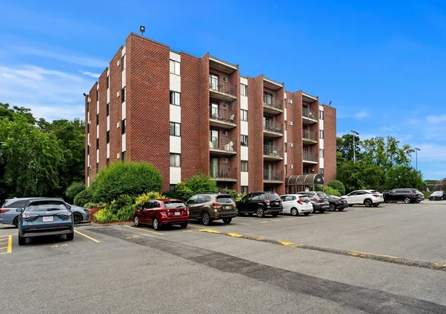 30th image of 137 Franklin #203, Stoneham, MA 02180 | MLS# 73558793
